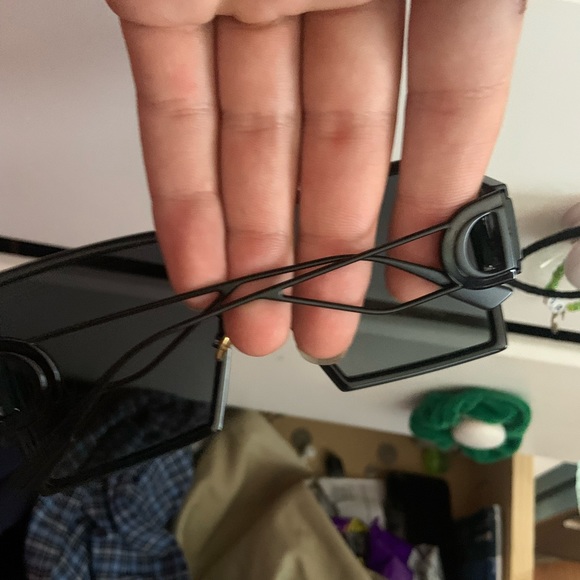 not looking for full price but willing to negotiate - Picture 3 of 5